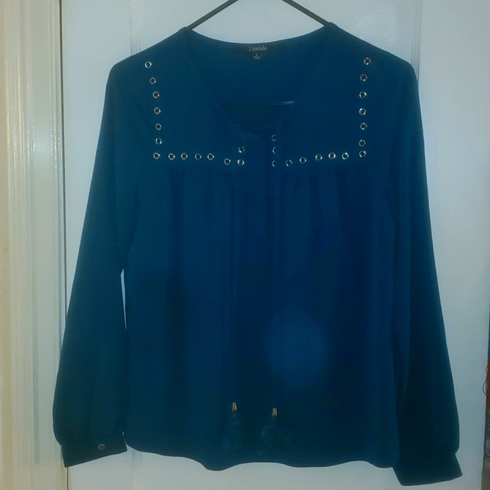 Women shirt